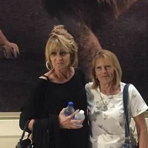 Meet your Posher, Sandy